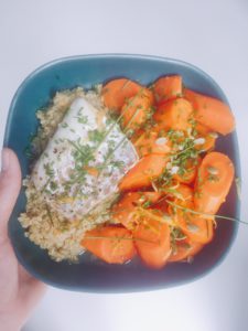 Kabeljauwhaasje, frisse wortels en quinoa