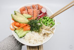 sushi bowl met zalm